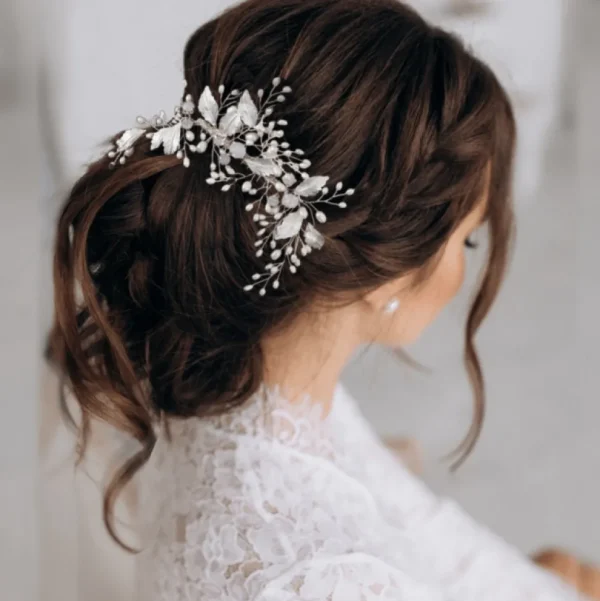 ATHENA BRIDAL | Felicia -helmikoristeinen muotoiltava hiuskoru (hopea)
