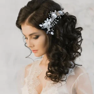 ATHENA BRIDAL | Fleur -kukkakoristeinen hiuskoru klipsillä (shampanja)