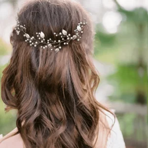 ATHENA BRIDAL | Julie -helmikoristeinen muotoiltava hiuskoru (hopea)