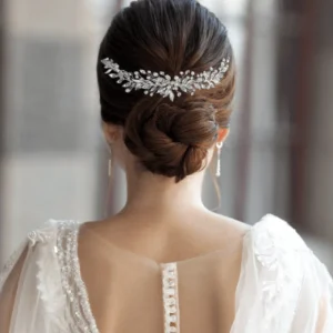 ATHENA BRIDAL | Rénee -helmikoristeinen muotoiltava hiuskoru (hopea)