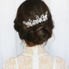 ATHENA BRIDAL | Yvonne -kukkakoristeinen muotoiltava hiuskoru (hopea)