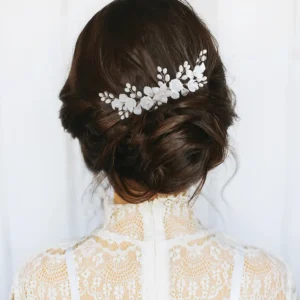 ATHENA BRIDAL | Yvonne -kukkakoristeinen muotoiltava hiuskoru (hopea)