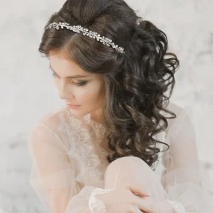 ATHENA BRIDAL, Amelia -hopeinen juhlapanta helmin ja kristallein