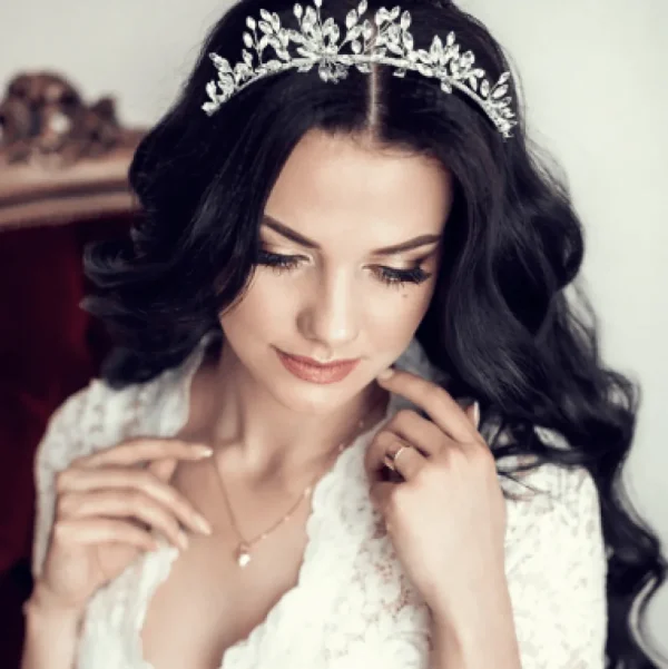 ATHENA BRIDAL, Bella -hopeinen juhlapanta kristallein