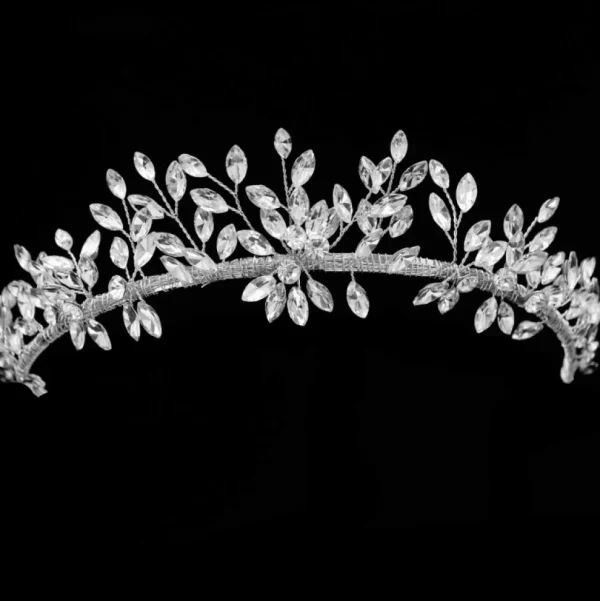 ATHENA BRIDAL, Bella -hopeinen juhlapanta kristallein