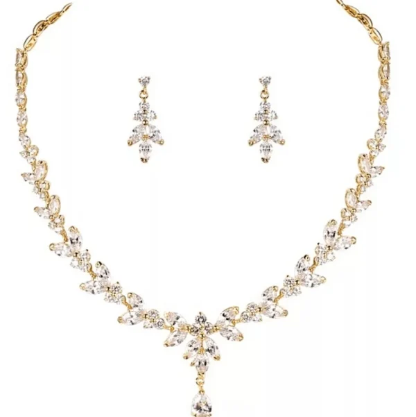 ATHENA BRIDAL | Classic Necklace Set -klassinen kulta kristallikorusetti