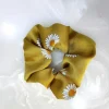 Donitsi/Scrunchie | SUGAR SUGAR, Daisy Scrunchie -keltainen