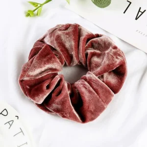 Donitsi/Scrunchie | SUGAR SUGAR, Medium Velvet Scrunchie -samettidonitsi