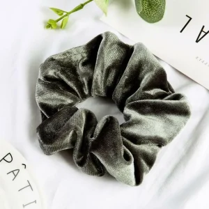 Donitsi/Scrunchie | SUGAR SUGAR, Medium Velvet Scrunchie -samettidonitsi
