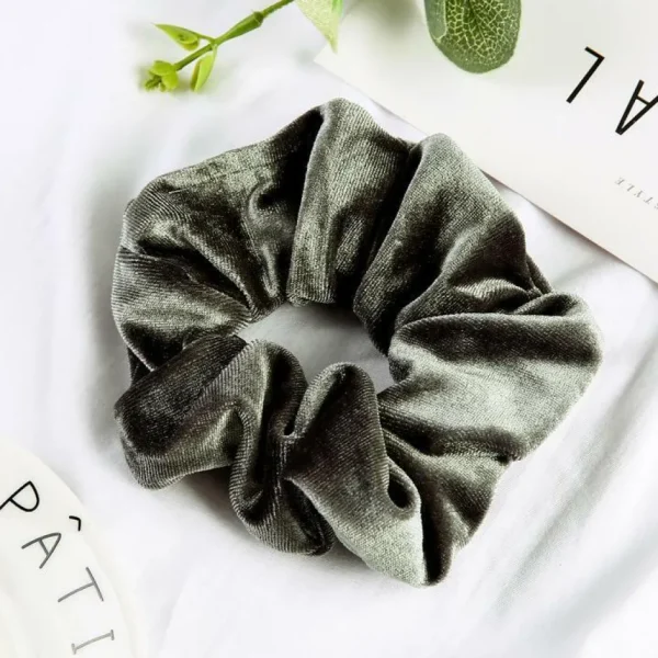 Donitsi/Scrunchie | SUGAR SUGAR, Medium Velvet Scrunchie -samettidonitsi