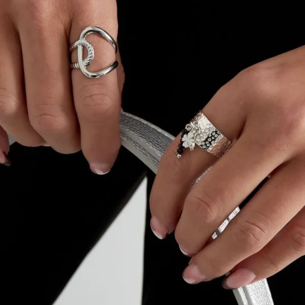FRENCH RIVIERA | Asta Ring in Silver -leveä sormus kirurginterästä