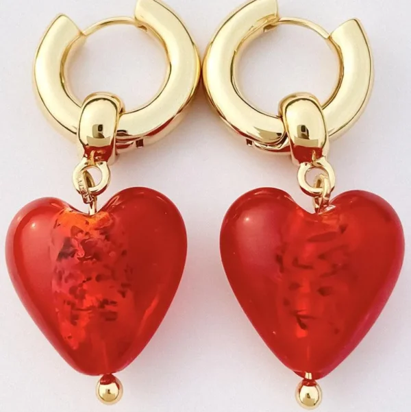 FRENCH RIVIERA | Murano Heart -punaiset lasisydänkorvakorut