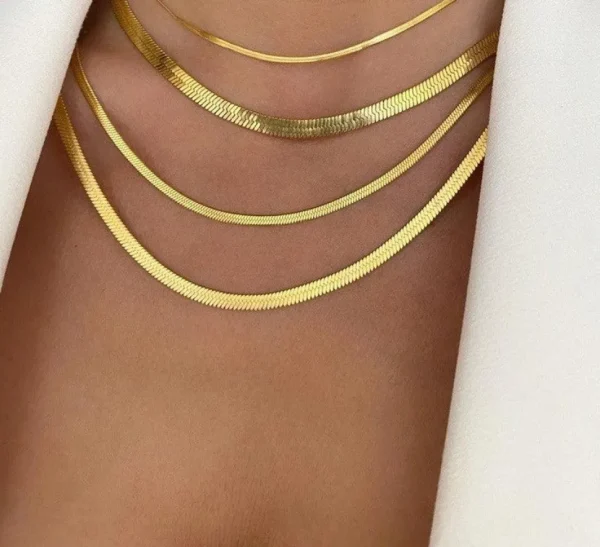 FRENCH RIVIERA | Ada Chain in Gold -kirurginteräksinen 4mm käärmeketju