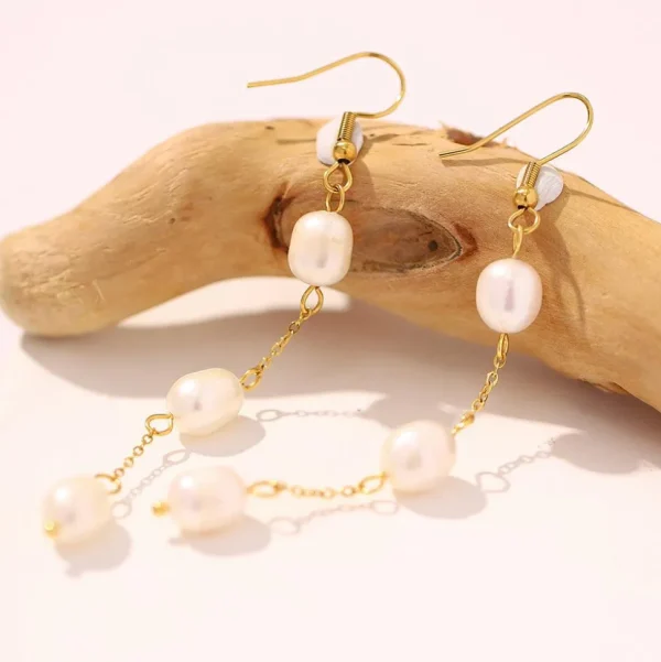 FRENCH RIVIERA | Adrianna Earrings -korvakorut helmellä