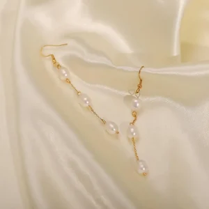 FRENCH RIVIERA | Adrianna Earrings -korvakorut helmellä