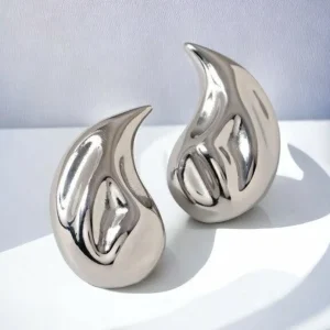 FRENCH RIVIERA | Ava Silver Earrings -kirurginteräsnapit (kaksi kokoa)