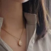 FRENCH RIVIERA | Avocado Necklace -kullanvärinen kirurginteräskaulakoru