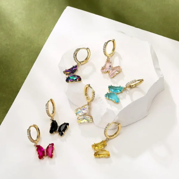 FRENCH RIVIERA | Butterfly Hoops -sateenkaarikirkkaat perhosrenkaat