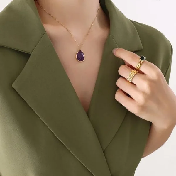FRENCH RIVIERA | Elinore Necklace -pisara kirurginteräskaulakoru