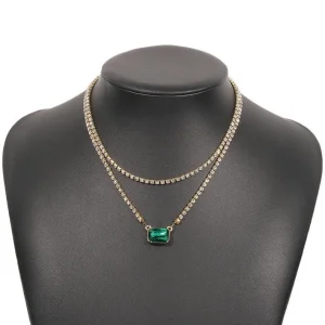 FRENCH RIVIERA | Emerald Necklace in Gold -strassikoru vihreällä kivellä