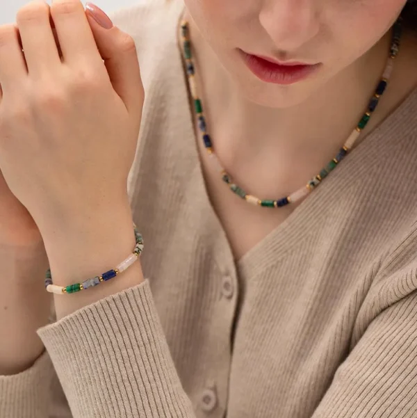 FRENCH RIVIERA | Hallie Bracelet -luonnonkivirannekoru kirurginterästä