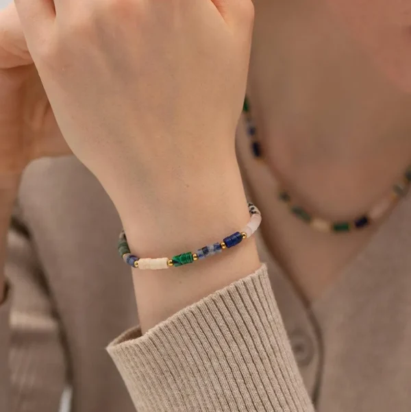FRENCH RIVIERA | Hallie Bracelet -luonnonkivirannekoru kirurginterästä