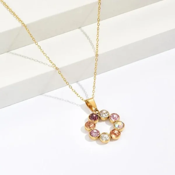 FRENCH RIVIERA | Julie Necklace -kullanvärinen kirurginteräskaulakoru