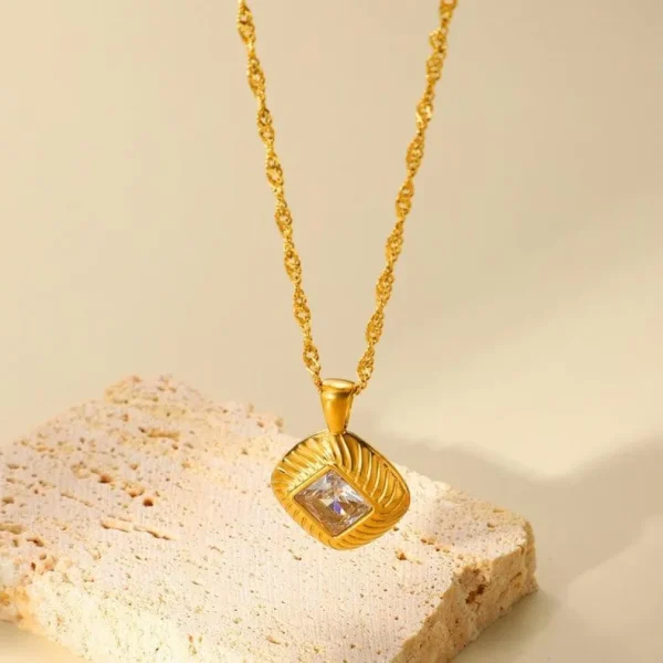 FRENCH RIVIERA | Norah Necklace -kirkas kirurginteräskaulakoru