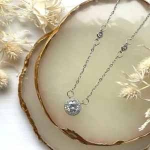 FRENCH RIVIERA | Rochelle Necklace -hopeanvärinen kimaltava kaulakoru