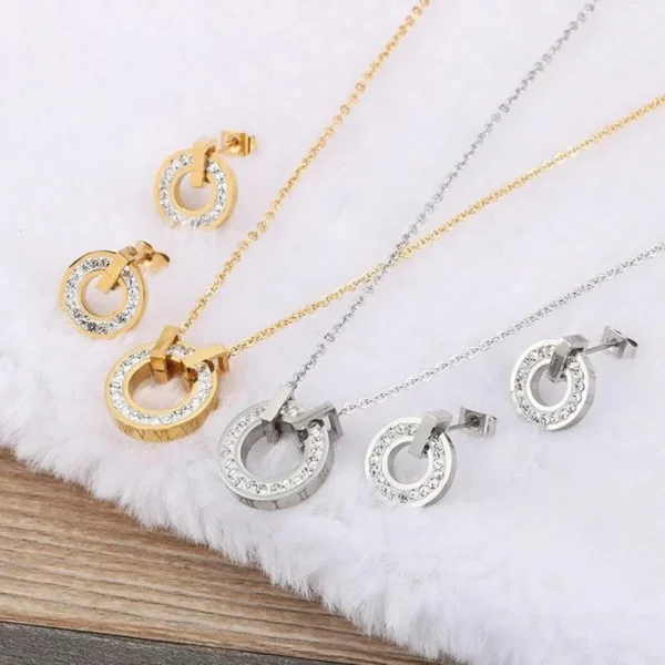 FRENCH RIVIERA | Roman Numerals in Gold -kiruruginteräksinen korusetti