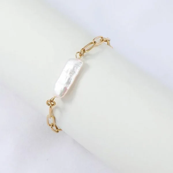 FRENCH RIVIERA | Sianna Bracelet -valkokivinen kirurginteräsrannekoru