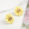 FRENCH RIVIERA | Summer Dahlia -keltaiset kukkakorvanapit