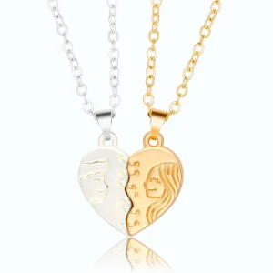 Gold Love Couple Necklace -rakkauskoru