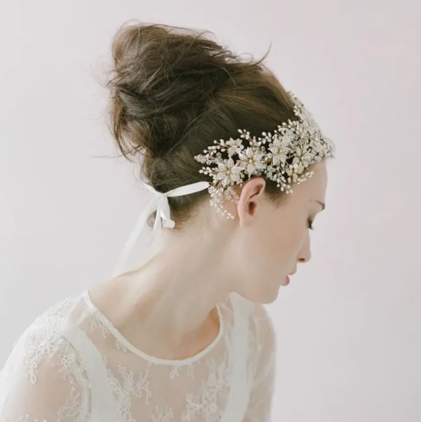 Hiuskoru, panta/ROMANCE, Glamorous Headpiece with Silver Flowers