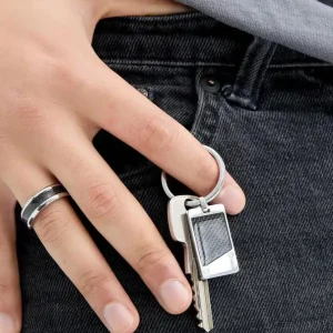 Jake Keychain -teräksinen avaimenperä laattakoristeella