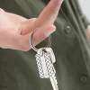 Jasper Keychain -teräksinen avaimenperä laattakoristeella