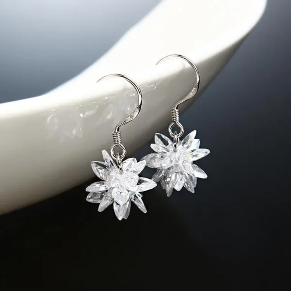 Joulukorvakorut, Snow Flake Ball -jäätähti