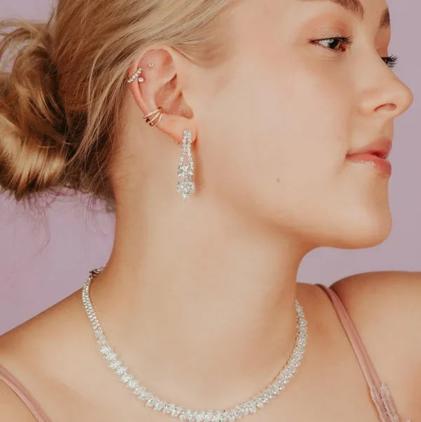 Juhlakaulakoru, ROMANCE | Grace -hopeanvärinen Cubic Zirconia kaulakoru