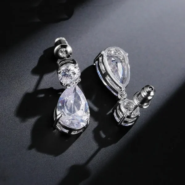 Juhlakorvakorut, ROMANCE/Simple Teardrop Earrings with CZ