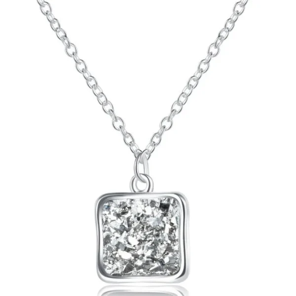 Kaulakoru, Druzy Stone Square -neliökaulakoru