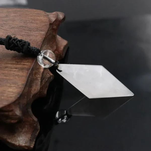 Kaulakoru, NATURE COLLECTION | Diamond Necklace with Rock Crystal