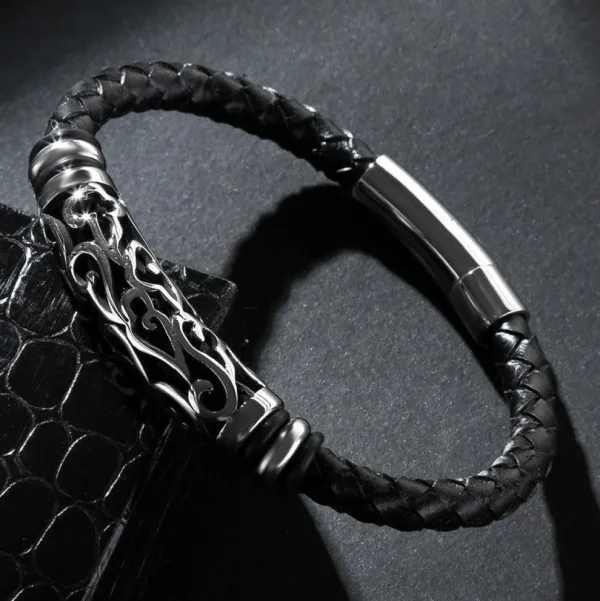 Keinonahkainen rannekoru, Simple Faux Leather Bracelet