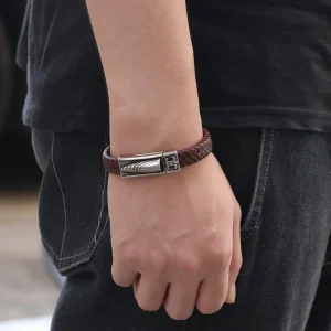 Keinonahkainen rannekoru, Brown Faux Leather Bracelet with Bullet