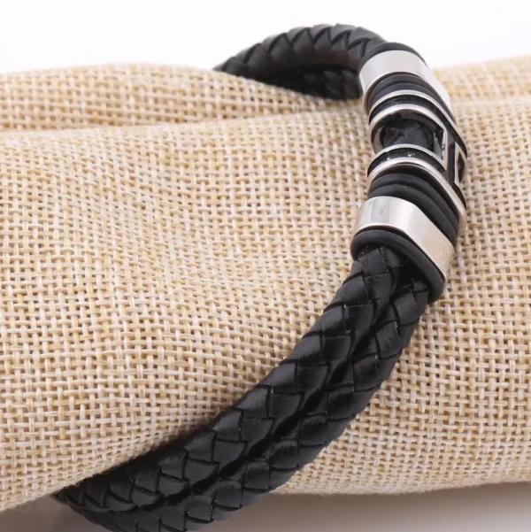 Keinonahkainen rannekoru, Modern Faux Leather Bracelet