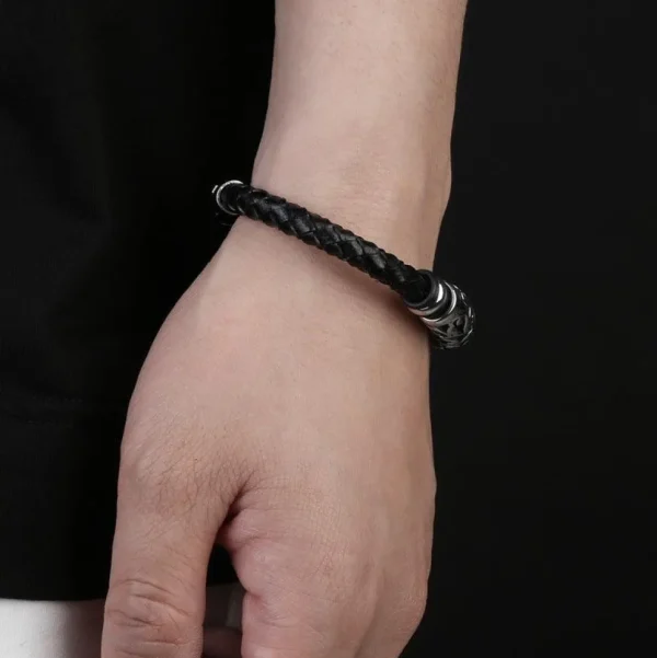 Keinonahkainen rannekoru, Simple Faux Leather Bracelet