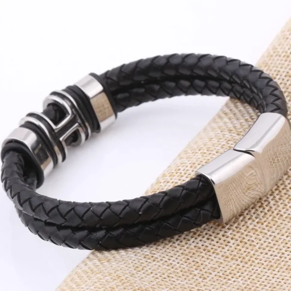 Keinonahkainen rannekoru, Modern Faux Leather Bracelet