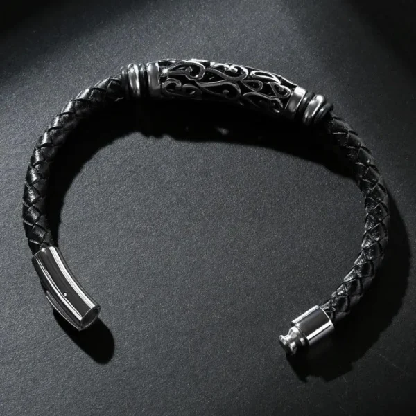 Keinonahkainen rannekoru, Simple Faux Leather Bracelet