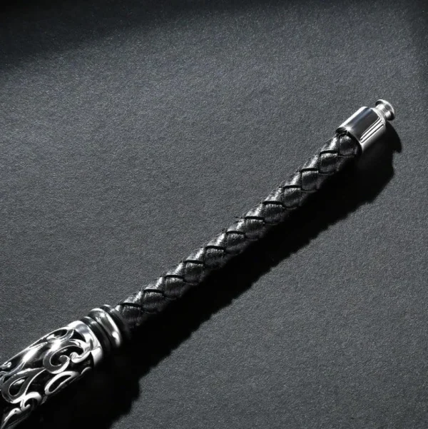 Keinonahkainen rannekoru, Simple Faux Leather Bracelet