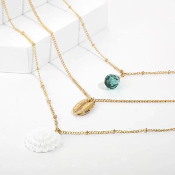 Kerroskaulakoru, FRENCH RIVIERA | Summer Lotus Necklace in Gold
