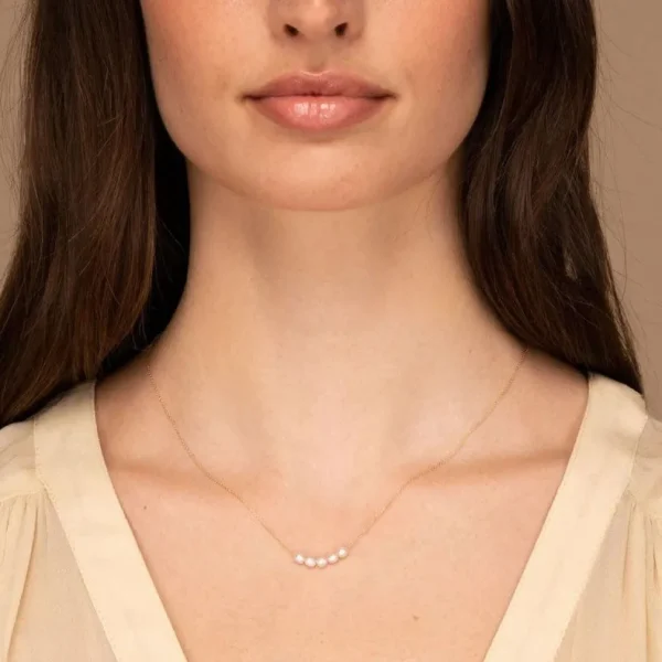 Kirurginteräskaulakoru, FRENCH RIVIERA | Belle Pearl Necklace in Silver